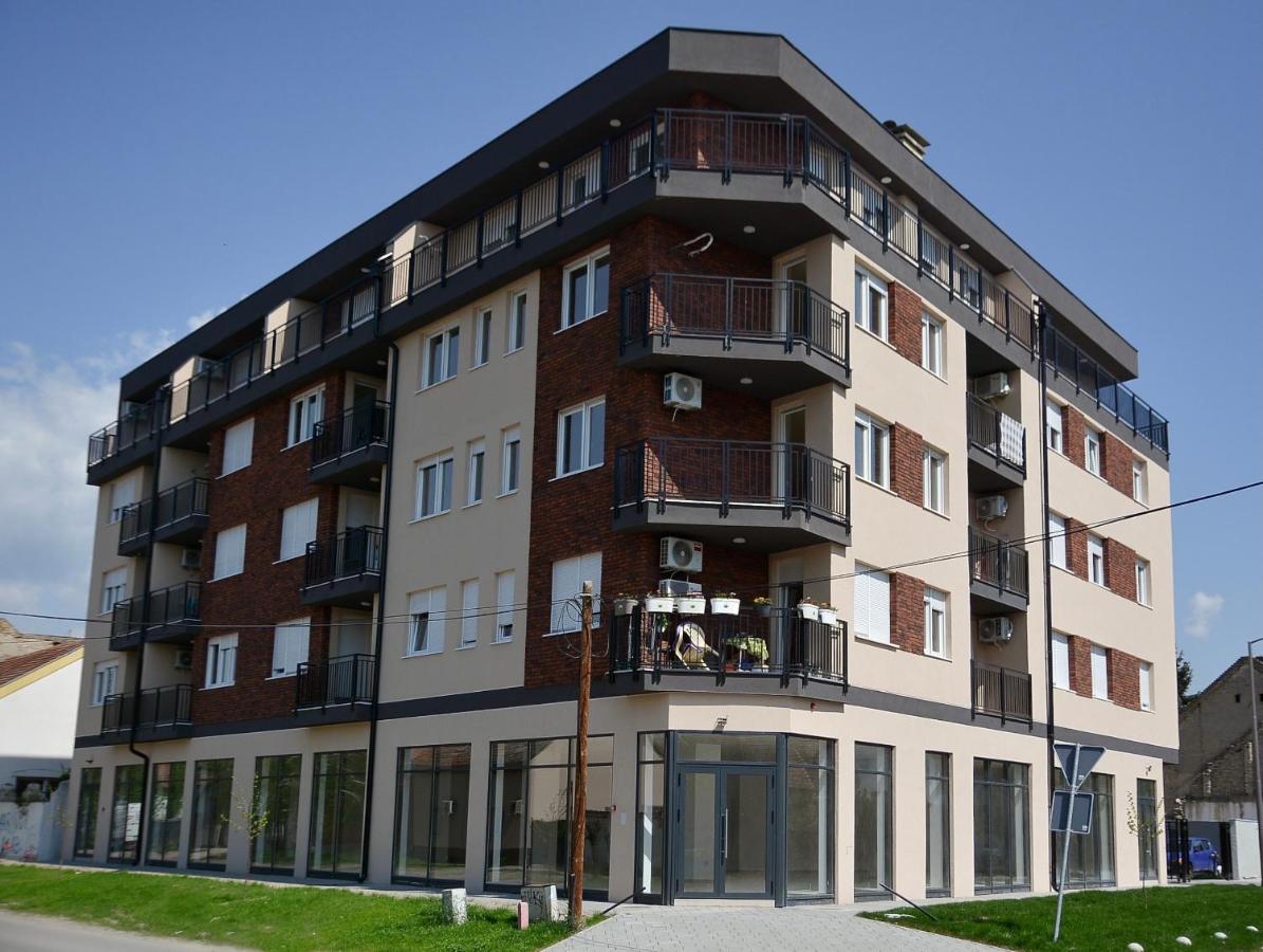 Crown Apartment Subotica Exterior foto